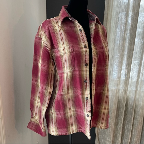 St John’s Bay flannel - Picture 2 of 11